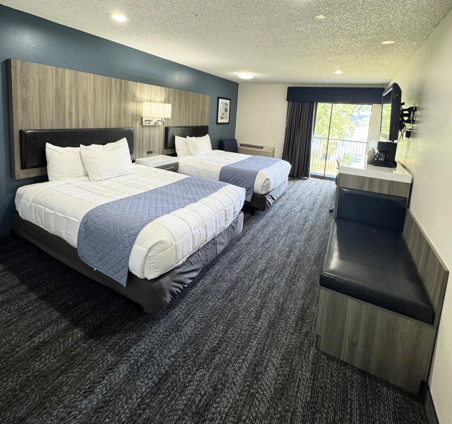 Oyster Bay Inn & Suites Bremerton Exteriér fotografie